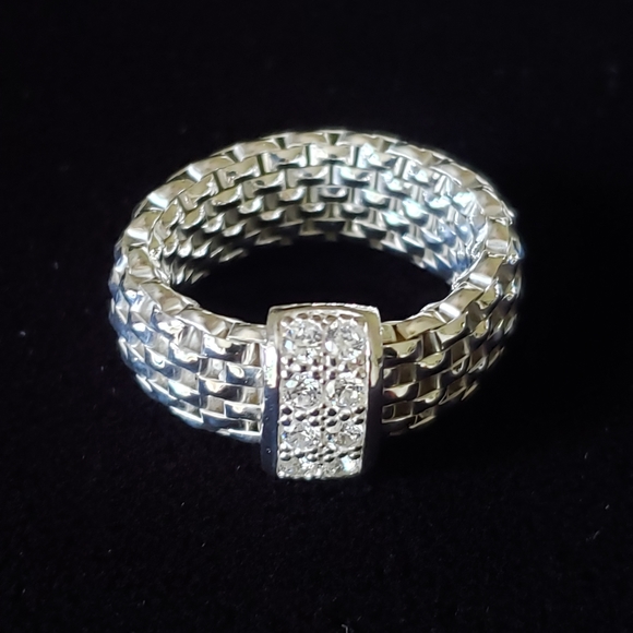 SOLD New Silpada Italian Stretch Ring R2980 Size Small (5-6) - Picture 1 of 5